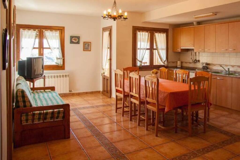 Ferienwohnung Apartamento San Hipolito Alquézar Exterior foto